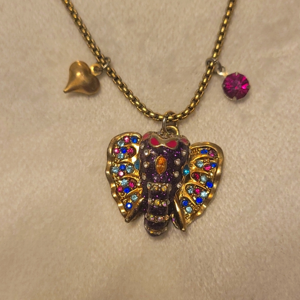Betsey Johnson Elephant necklace